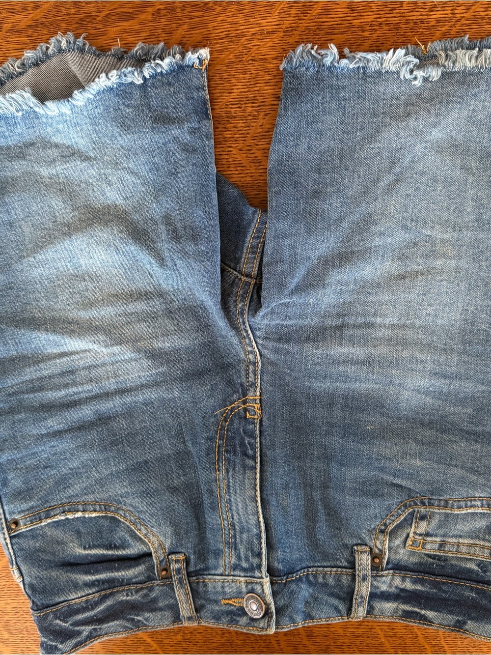 Women’s Raw Hem Blue Denim Shorts